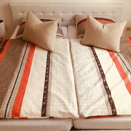 ארפורט Ferienwohnung Am Schmidtstedter Knoten מראה חיצוני תמונה