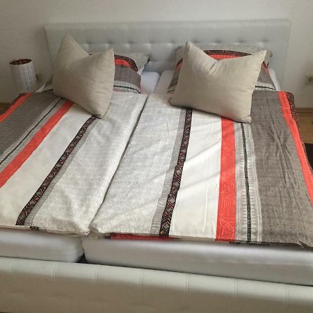 ארפורט Ferienwohnung Am Schmidtstedter Knoten מראה חיצוני תמונה