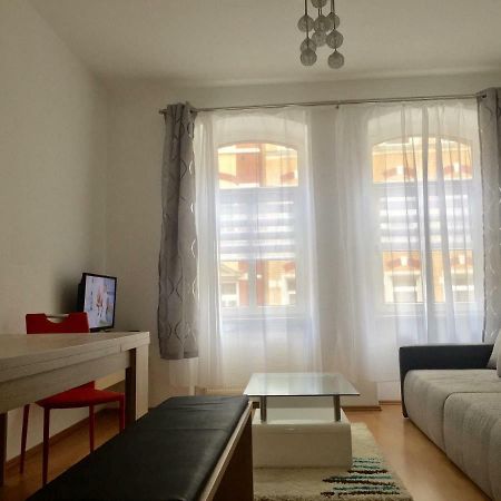 ארפורט Ferienwohnung Am Schmidtstedter Knoten מראה חיצוני תמונה