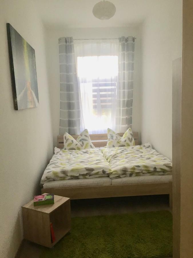 ארפורט Ferienwohnung Am Schmidtstedter Knoten מראה חיצוני תמונה